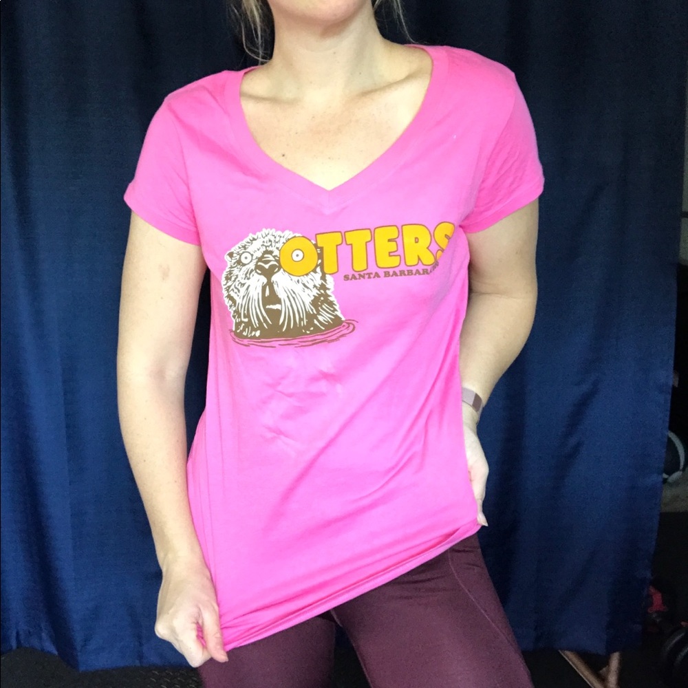 Santa Barbara Zoo Otters “hooters” v neck shirt